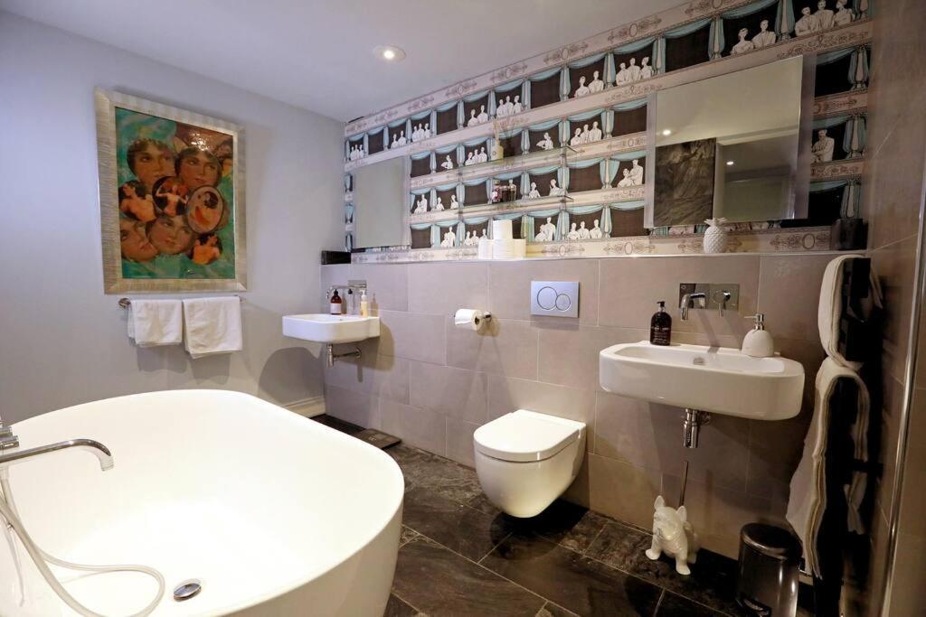 Elegant Norwich Apartment In The Lanes W Parking Exterior foto